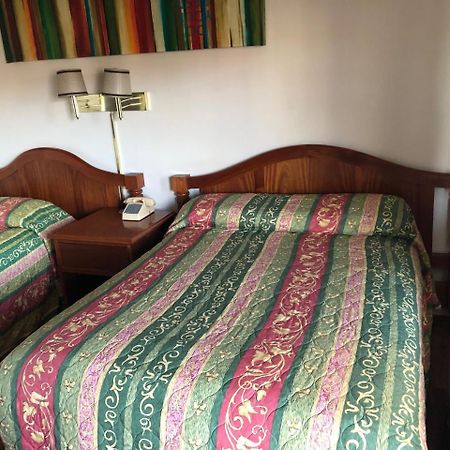 America'S Best Travel Inn Reno Bagian luar foto
