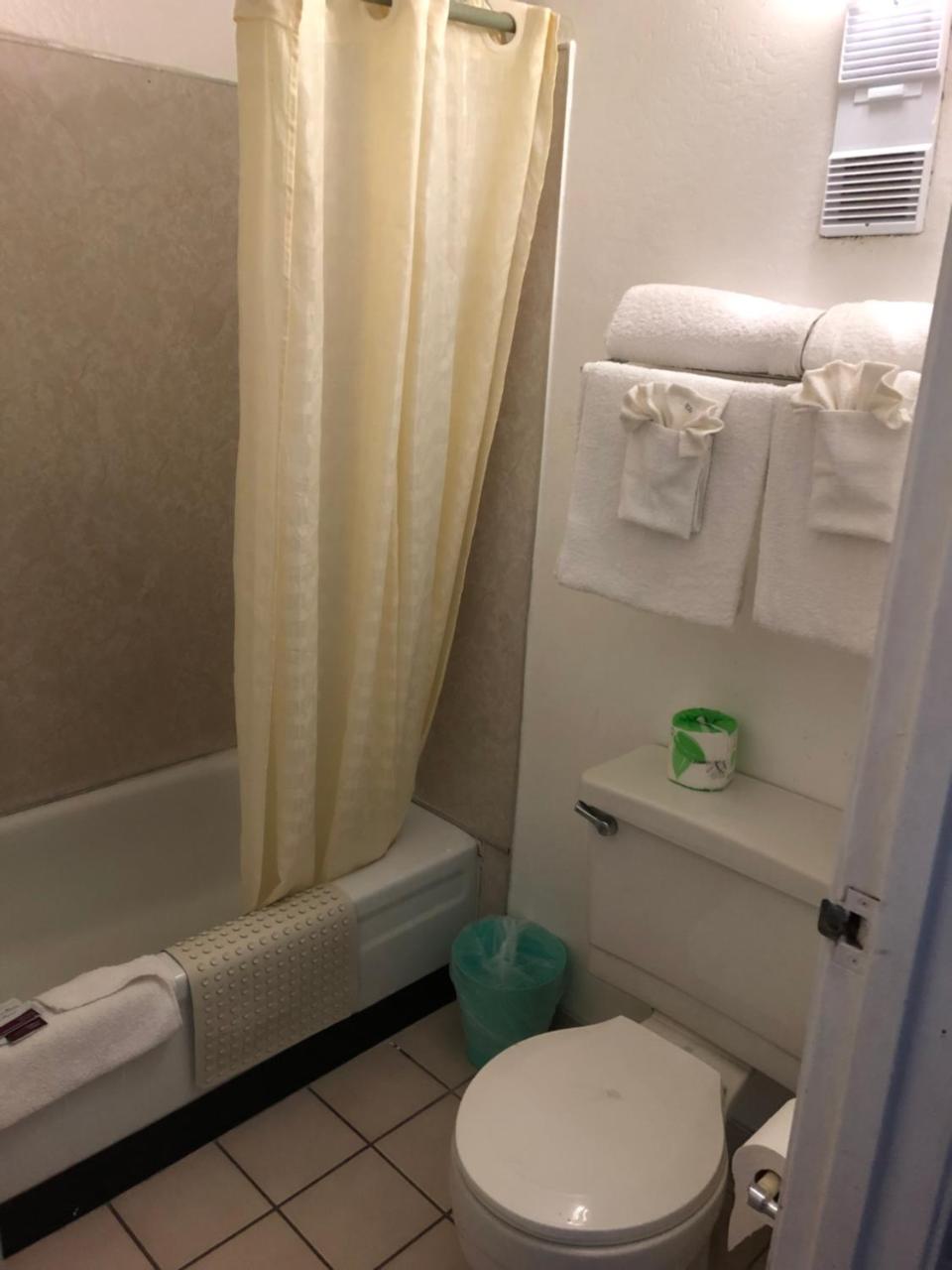 America'S Best Travel Inn Reno Bagian luar foto