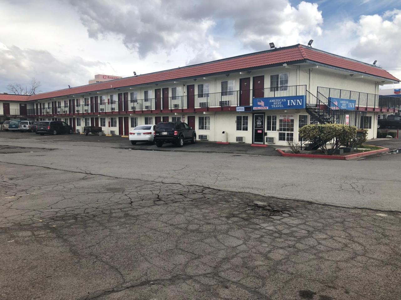 America'S Best Travel Inn Reno Bagian luar foto