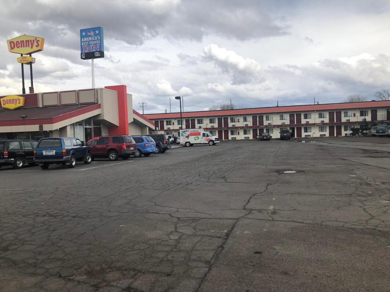 America'S Best Travel Inn Reno Bagian luar foto
